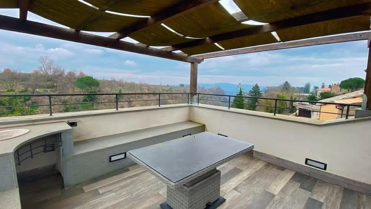Epic Rooftop Terrace Overlooking Civita Valley Bagnoregio Bagian luar foto
